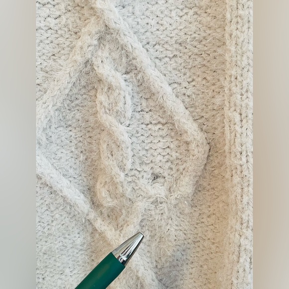 Forever 21 Off-Shoulder Sweater - white - Picture 6 of 7